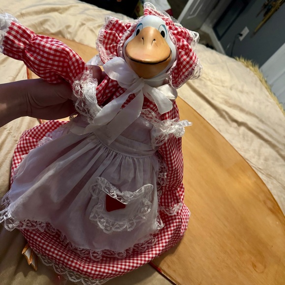 Rare Vintage 1984 Porcelain 17” Mother Goose by Albert E. Price - Picture 9 of 11